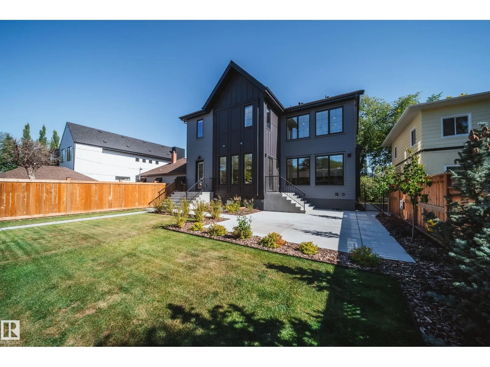 10522 134 ST NW