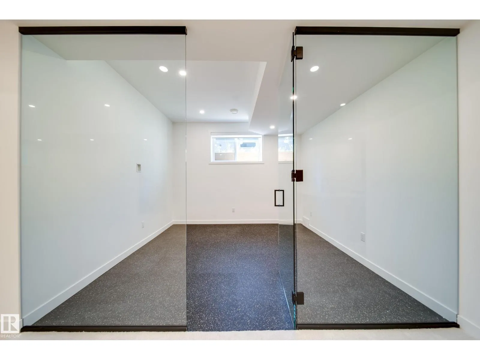 10522 134 ST NW