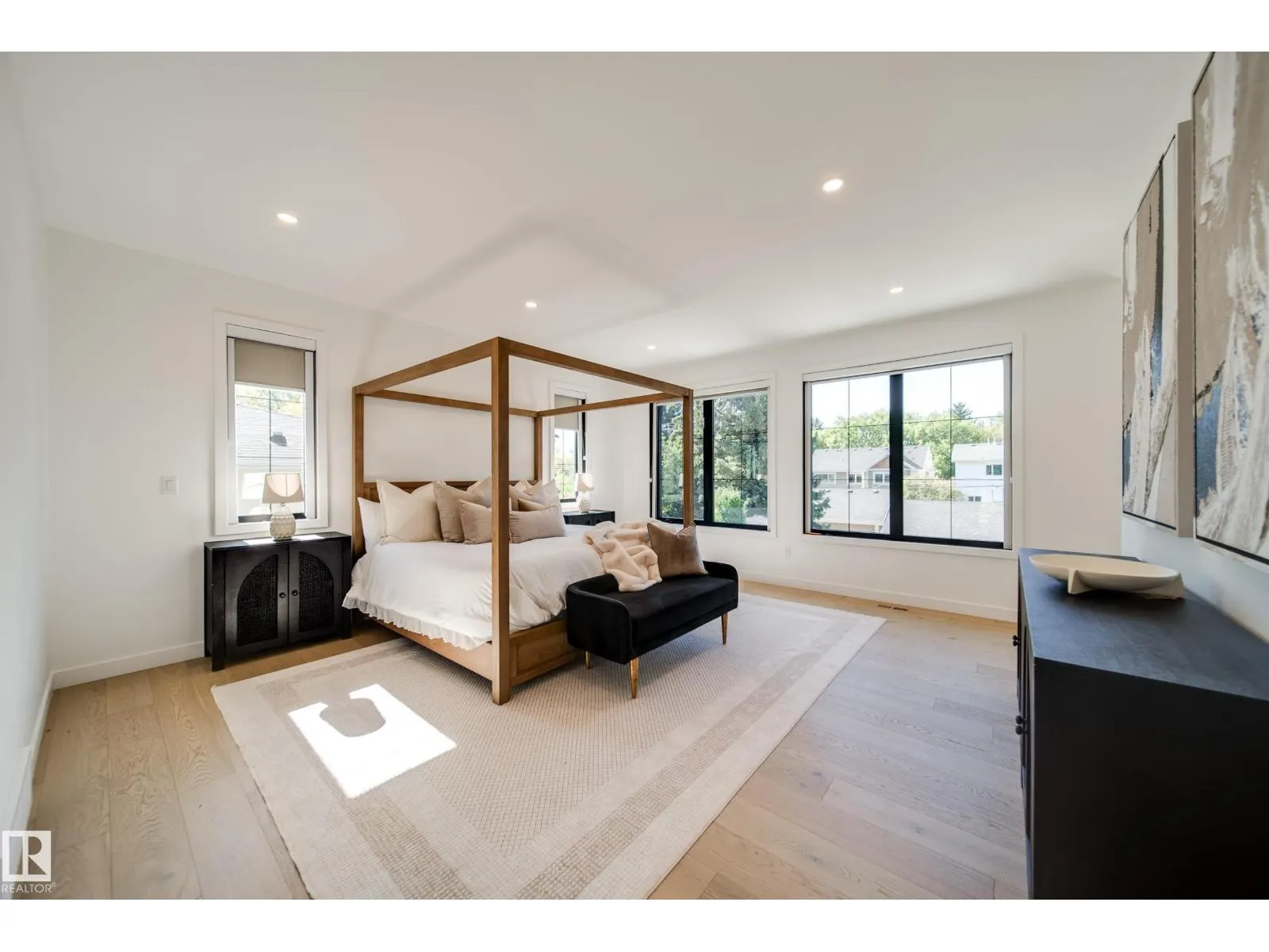 10522 134 ST NW