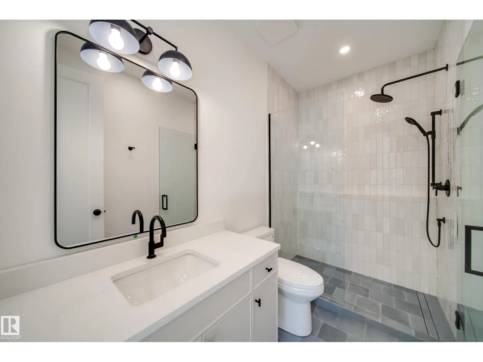 10522 134 ST NW