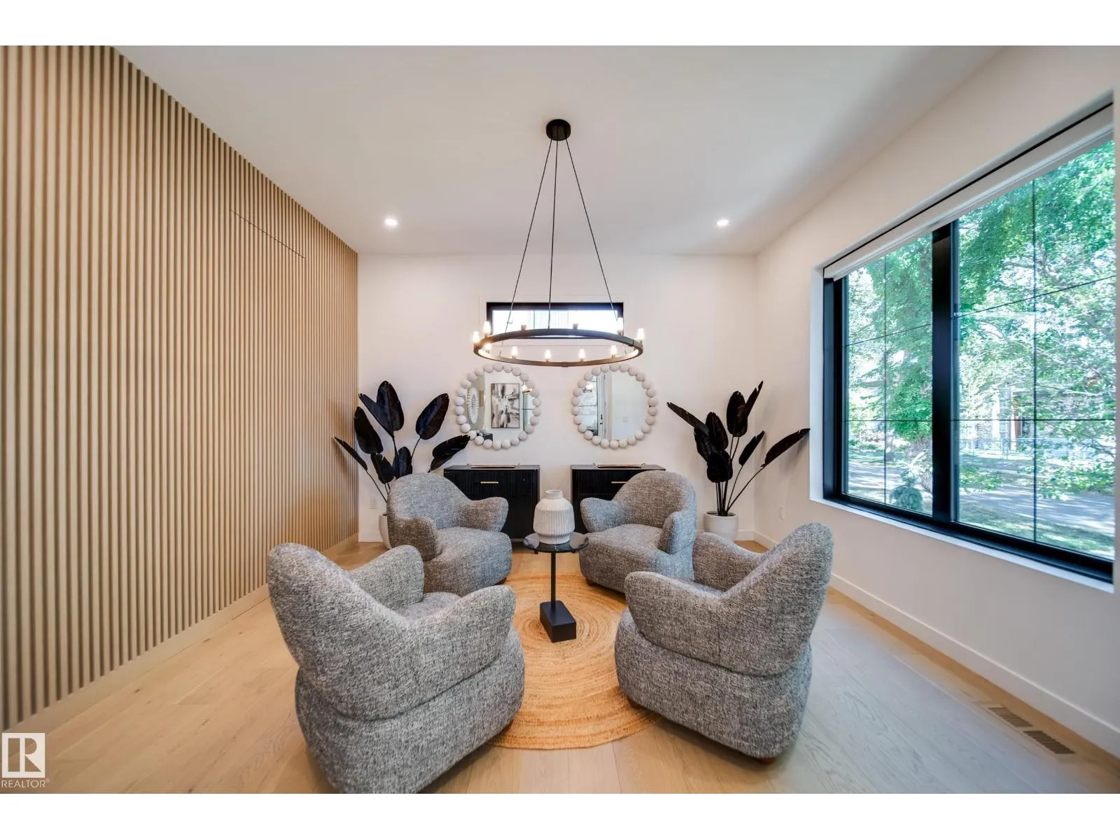 10522 134 ST NW