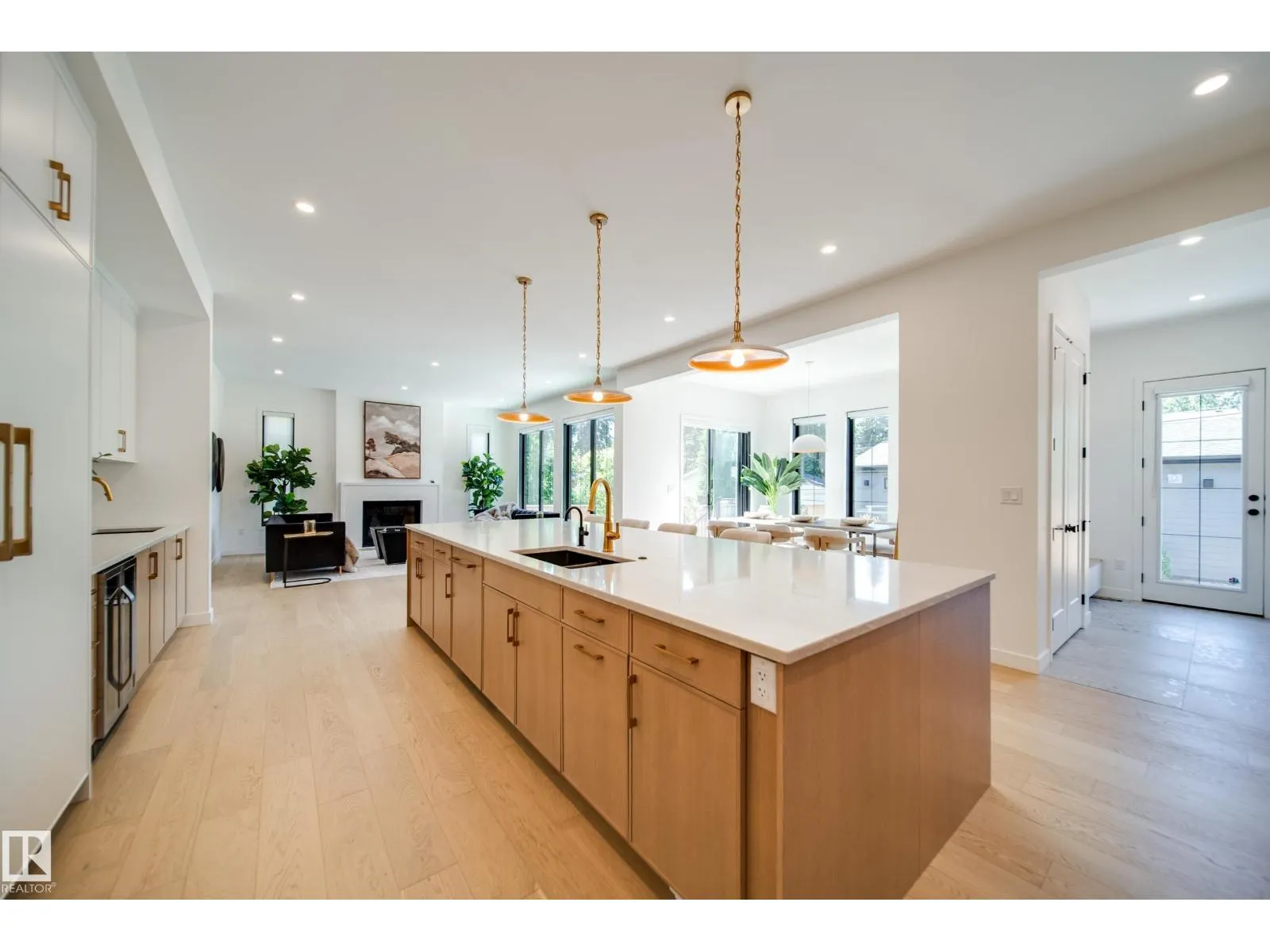 10522 134 ST NW