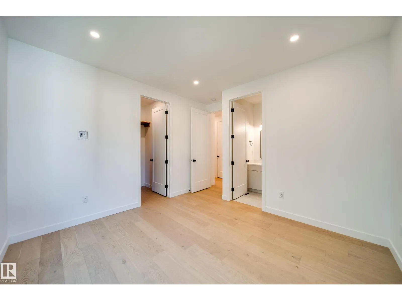10522 134 ST NW