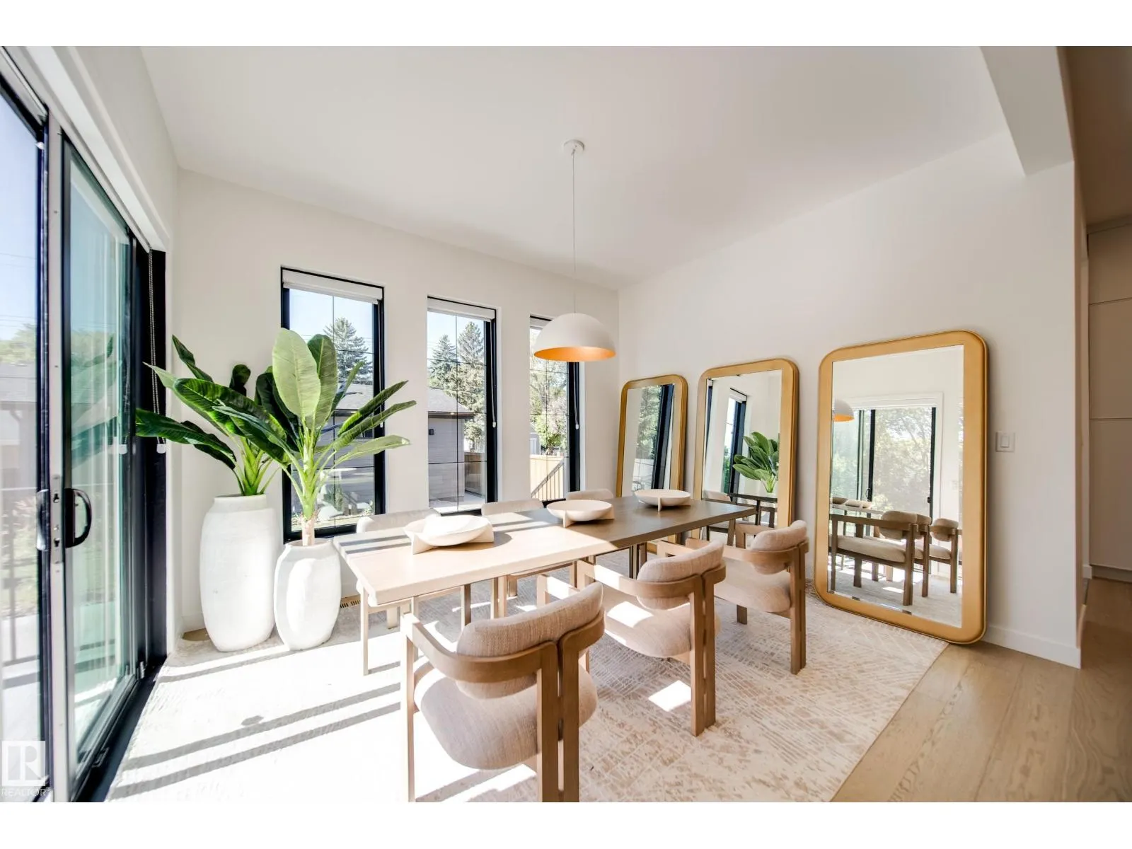 10522 134 ST NW