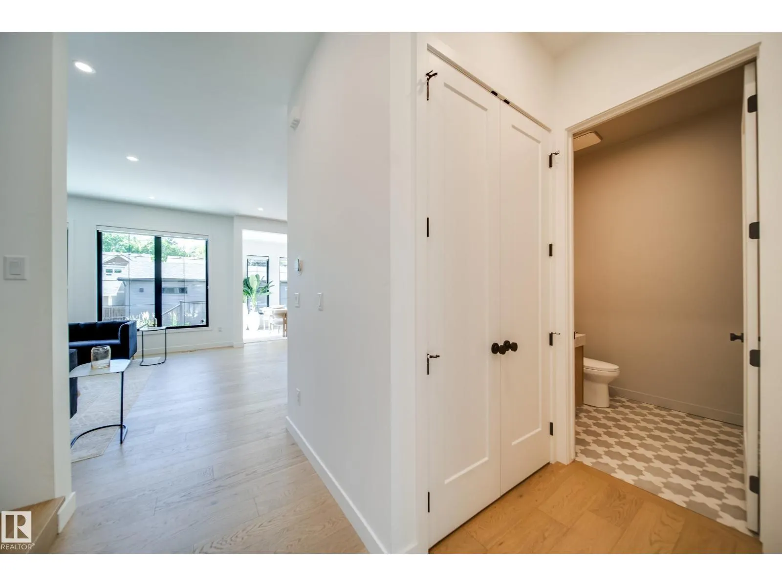 10522 134 ST NW