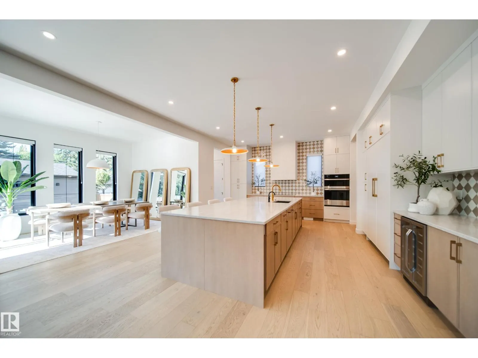 10522 134 ST NW