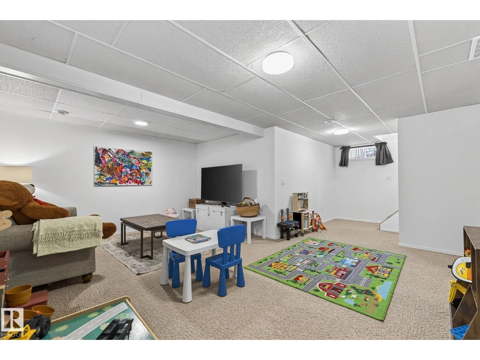 7323 190 ST NW
