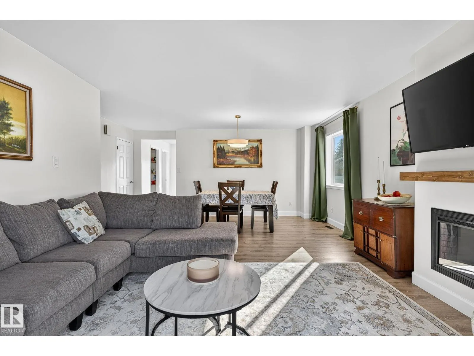 7323 190 ST NW