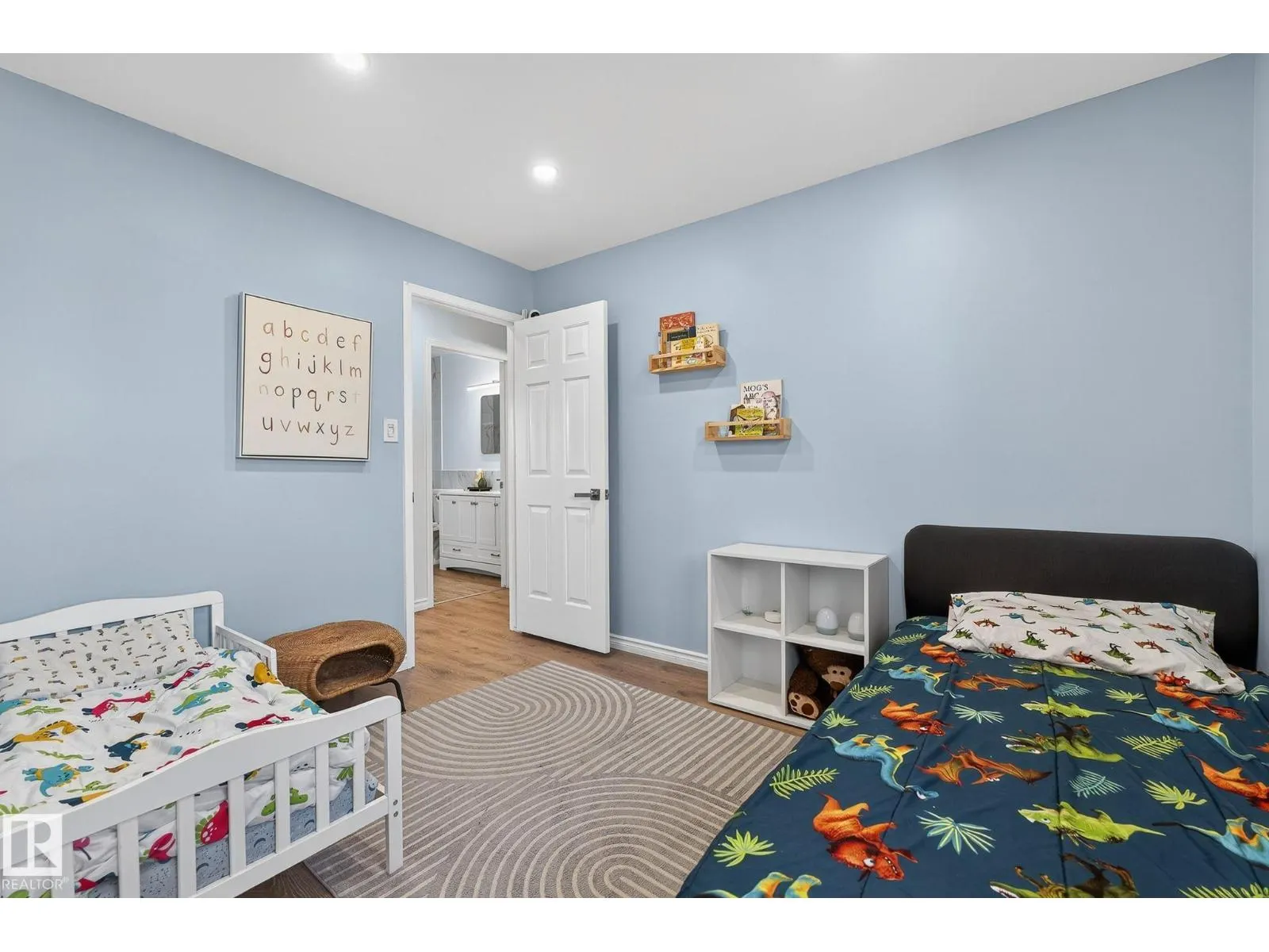 7323 190 ST NW