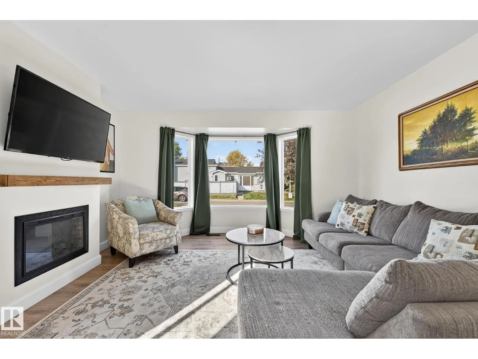 7323 190 ST NW