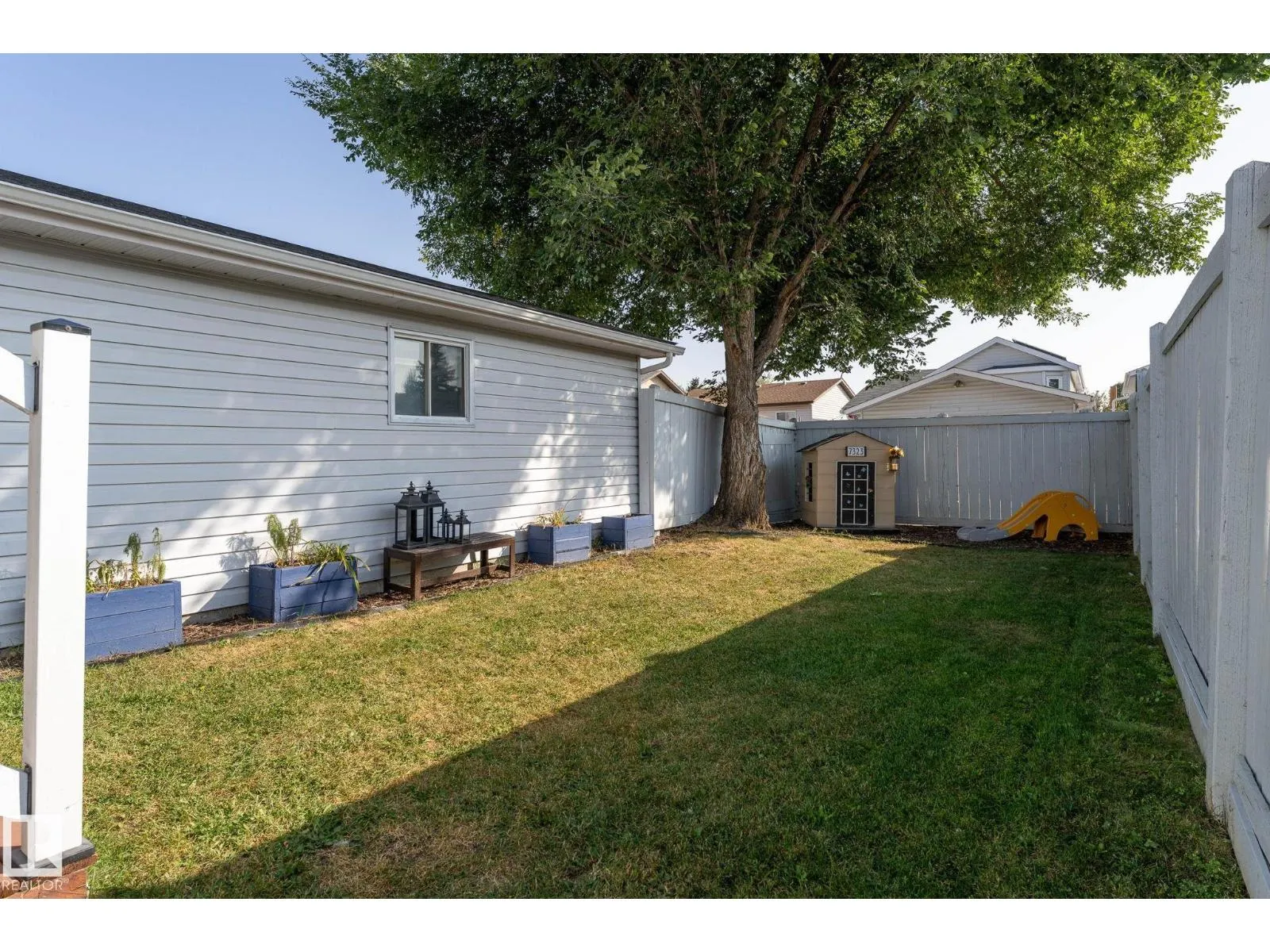 7323 190 ST NW