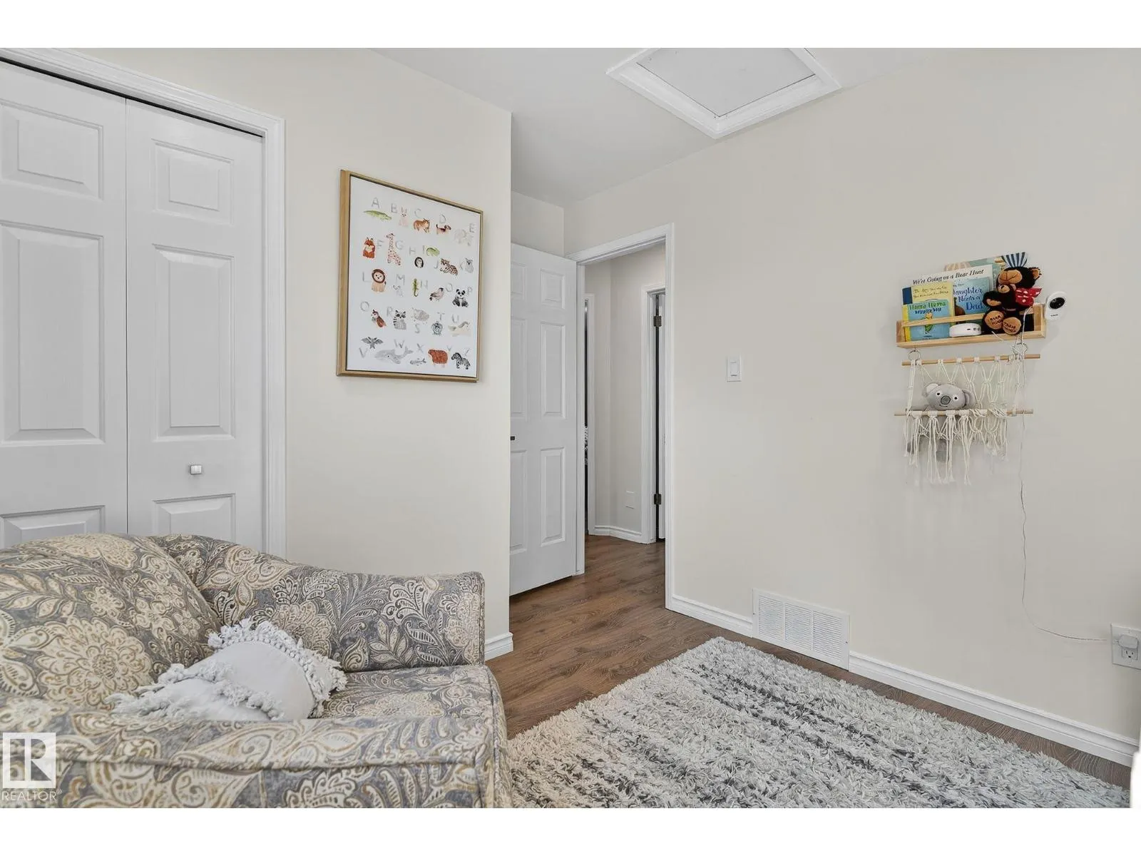 7323 190 ST NW