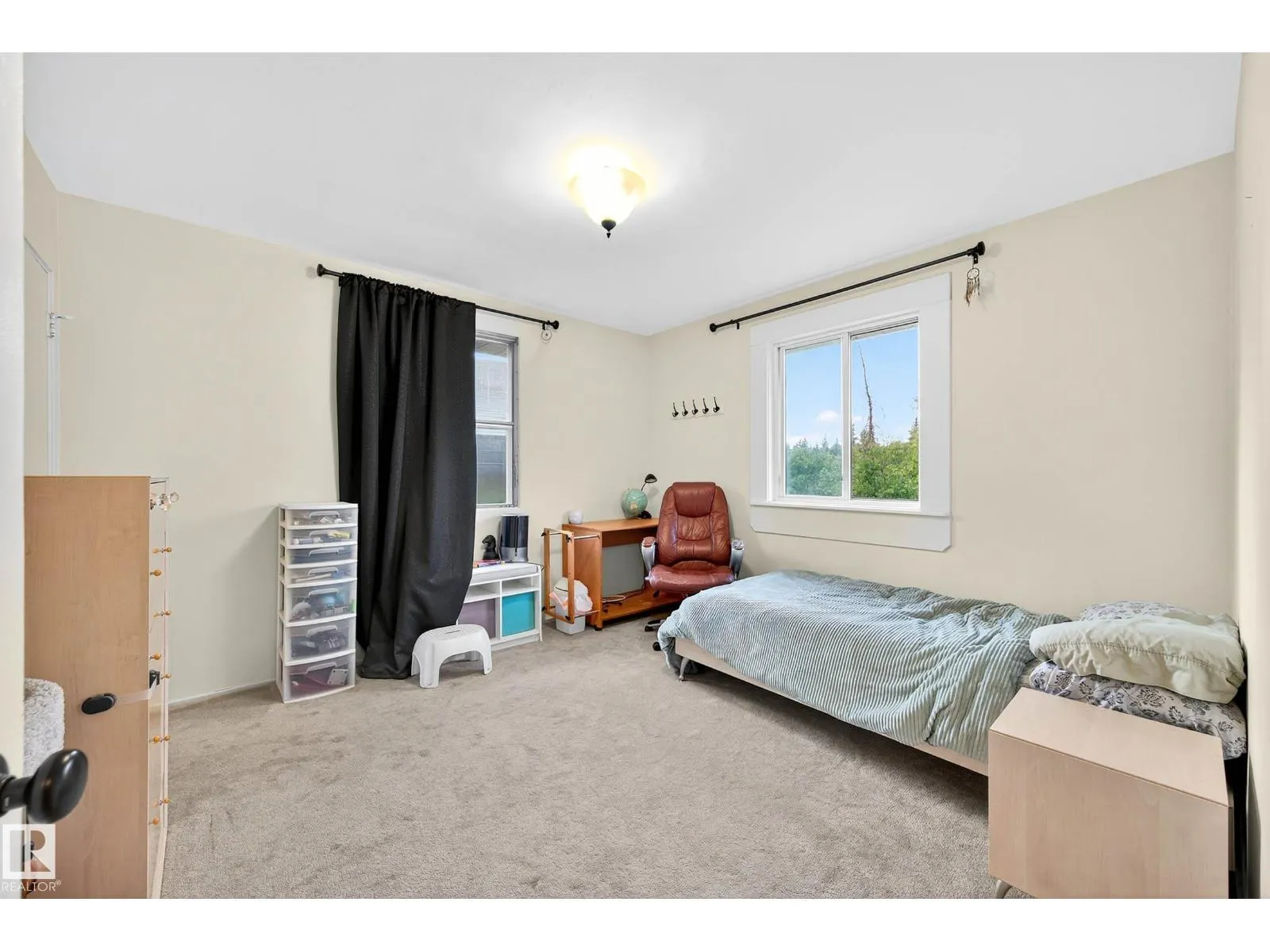 14304 92A AV NW