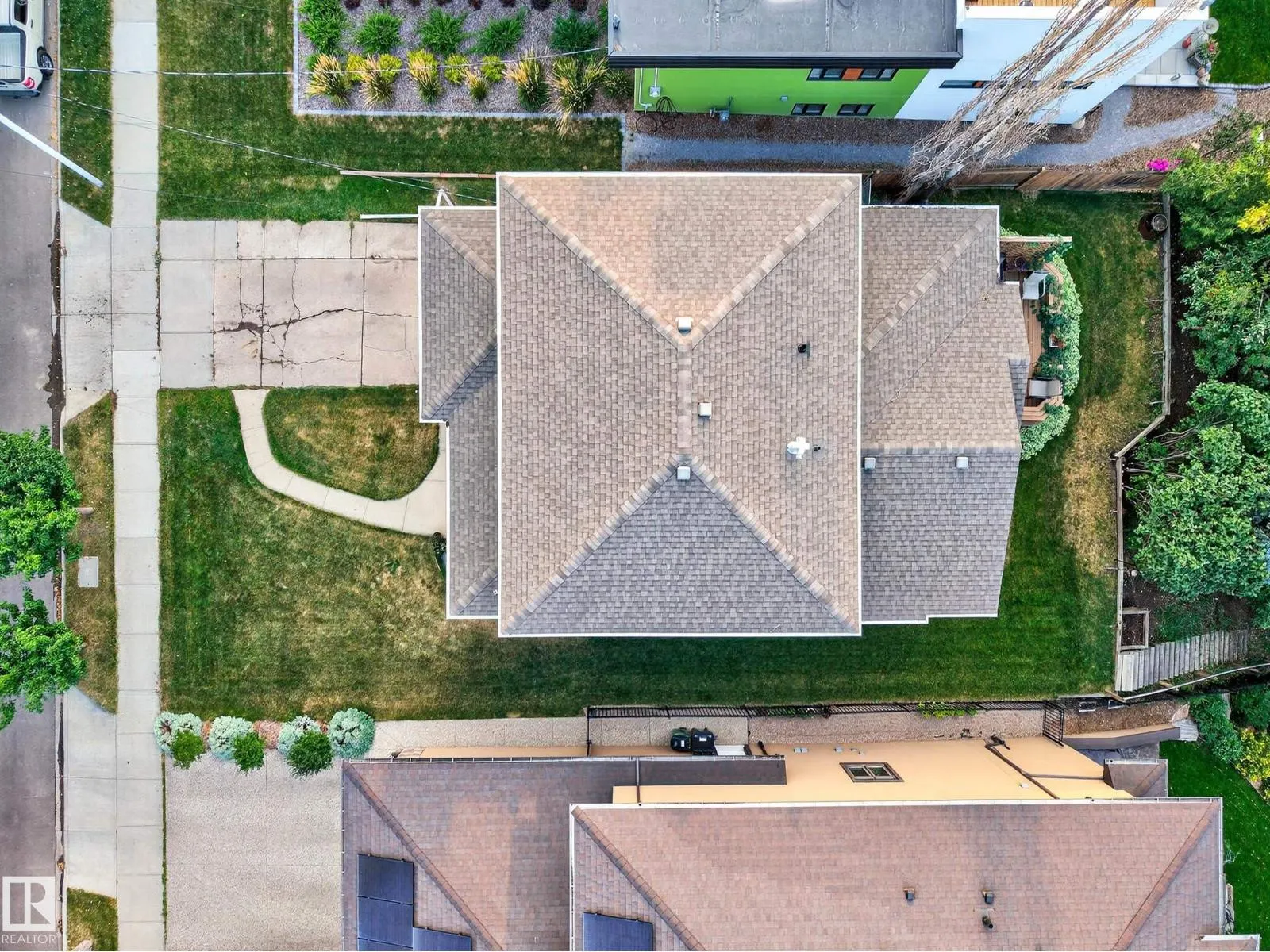 14304 92A AV NW