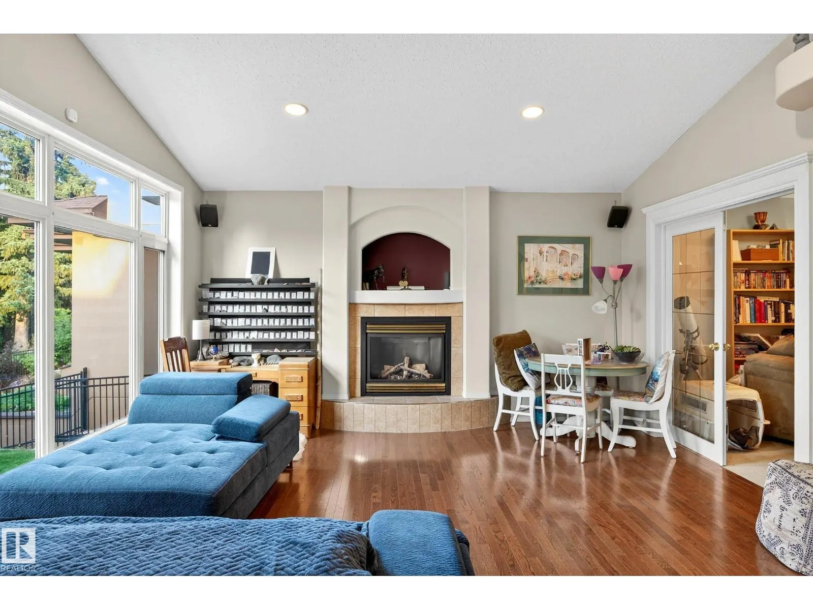 14304 92A AV NW