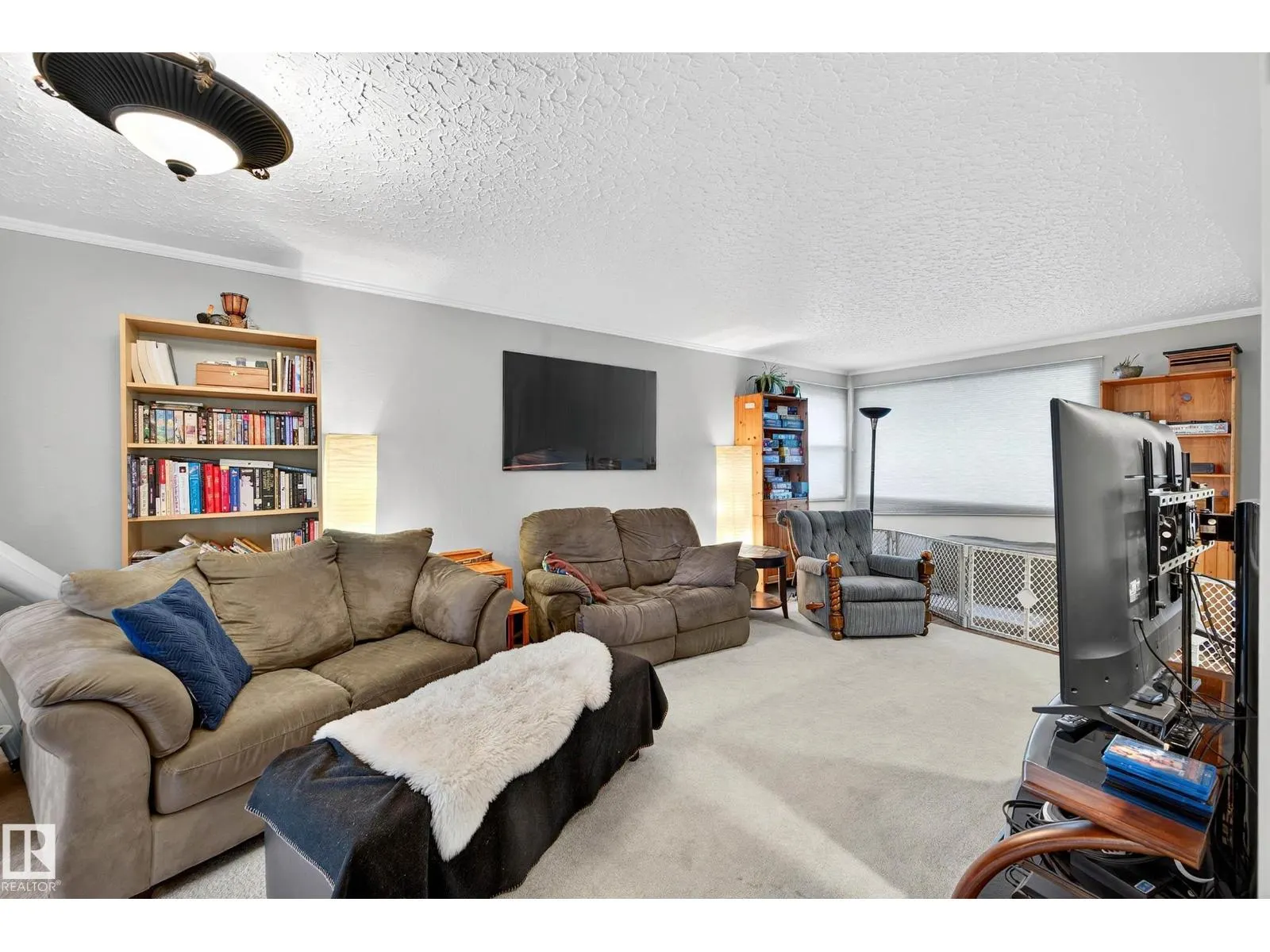 14304 92A AV NW