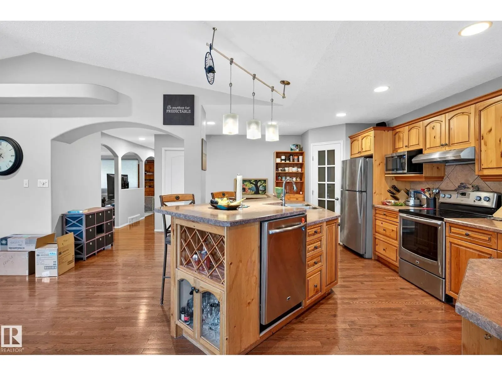 14304 92A AV NW