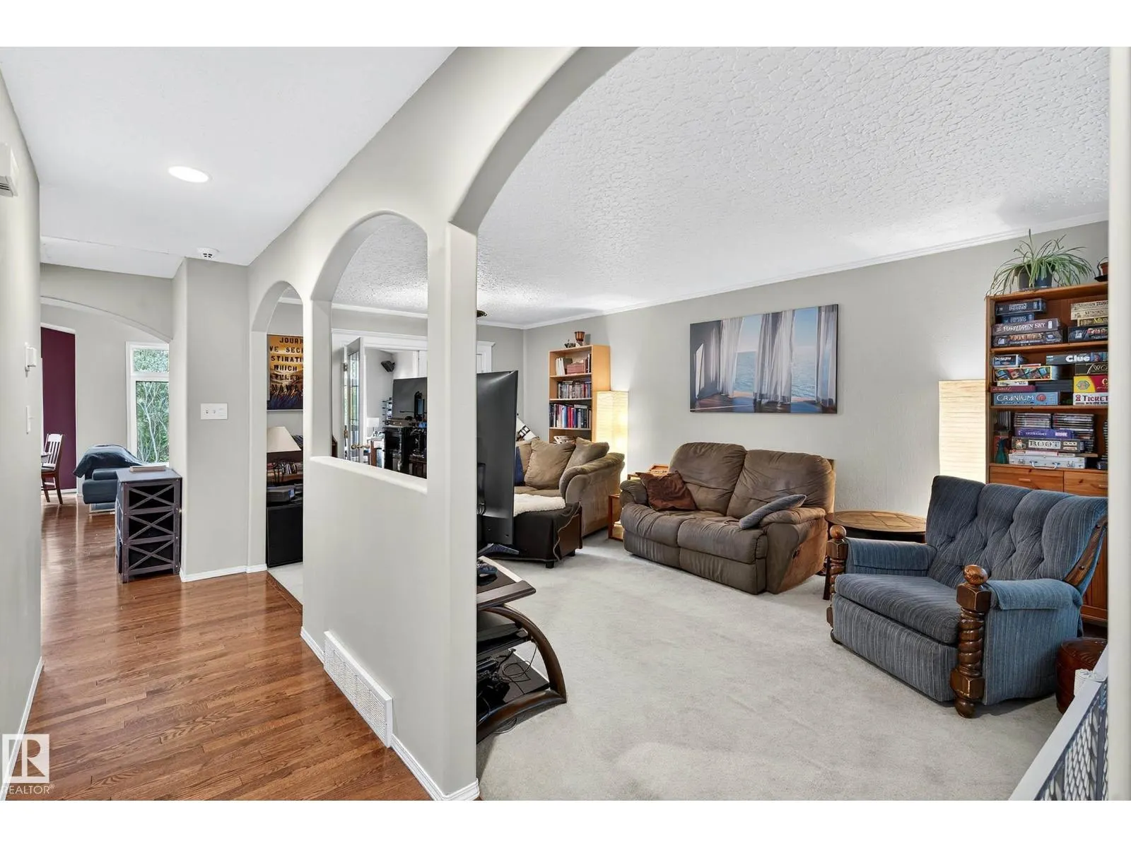 14304 92A AV NW