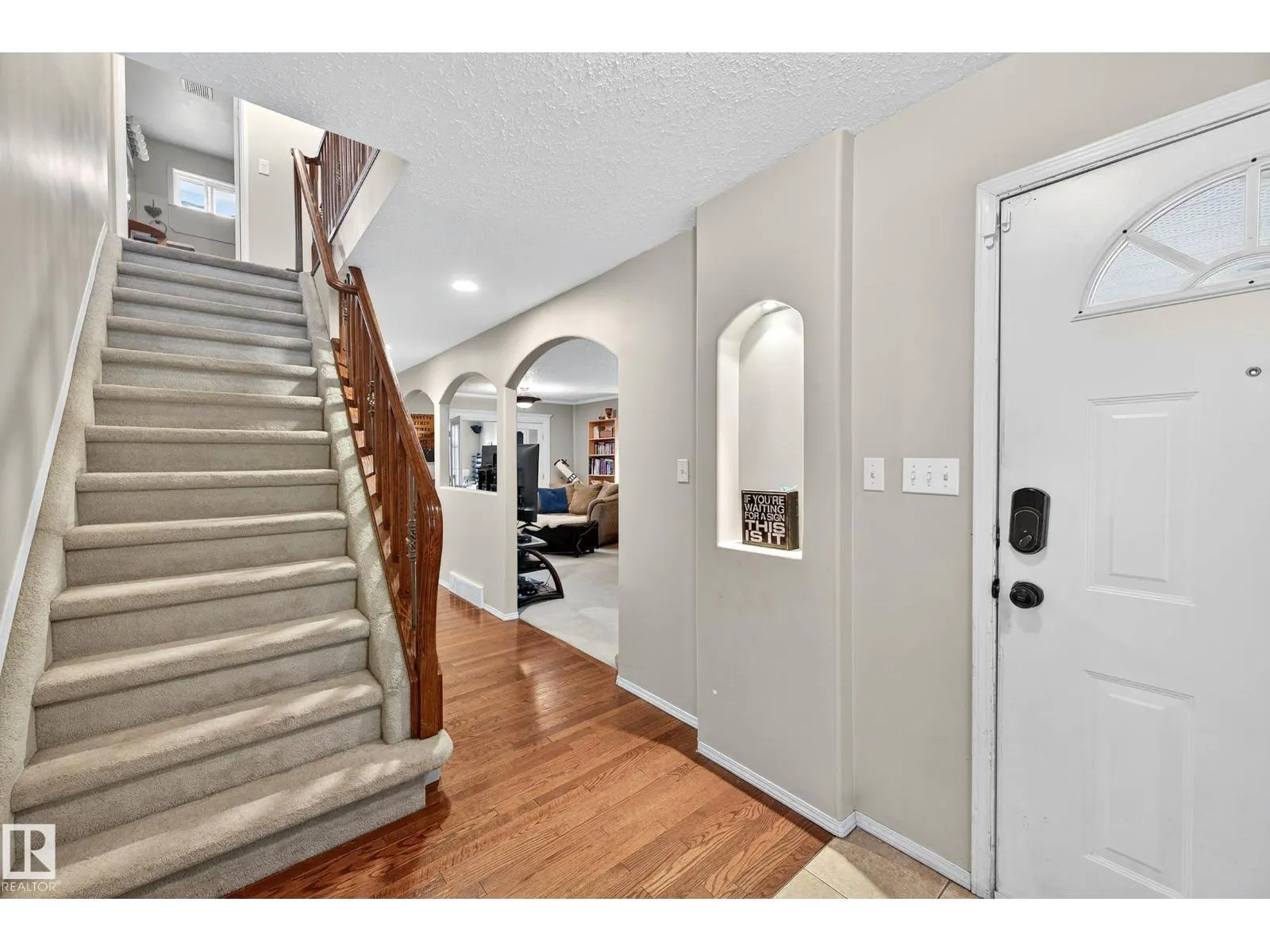 14304 92A AV NW