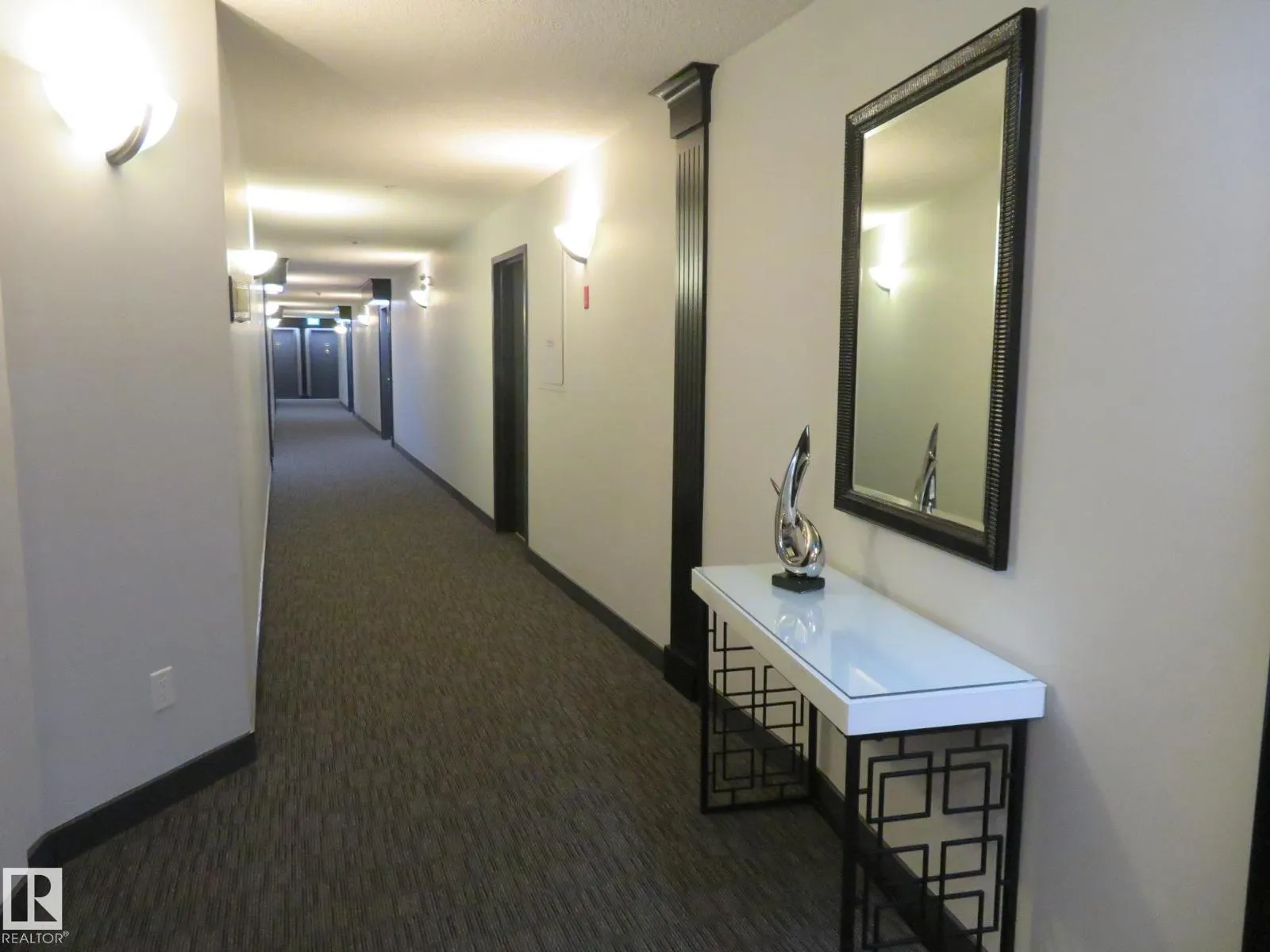 #405 10221 111 ST NW