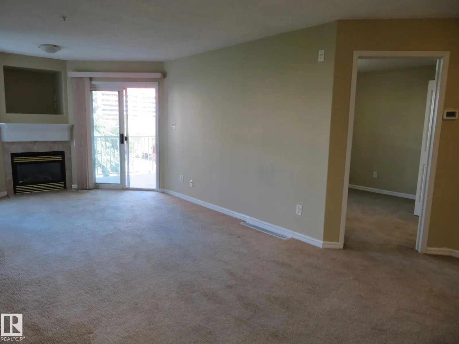 #405 10221 111 ST NW