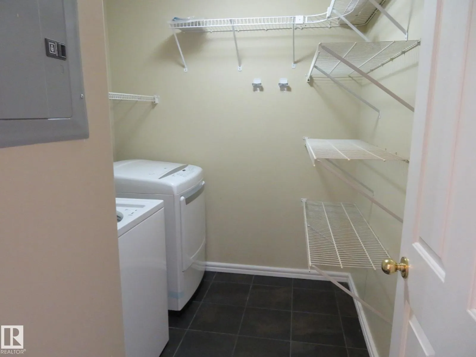 #405 10221 111 ST NW