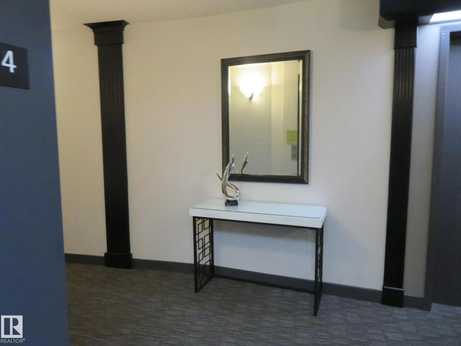 #405 10221 111 ST NW