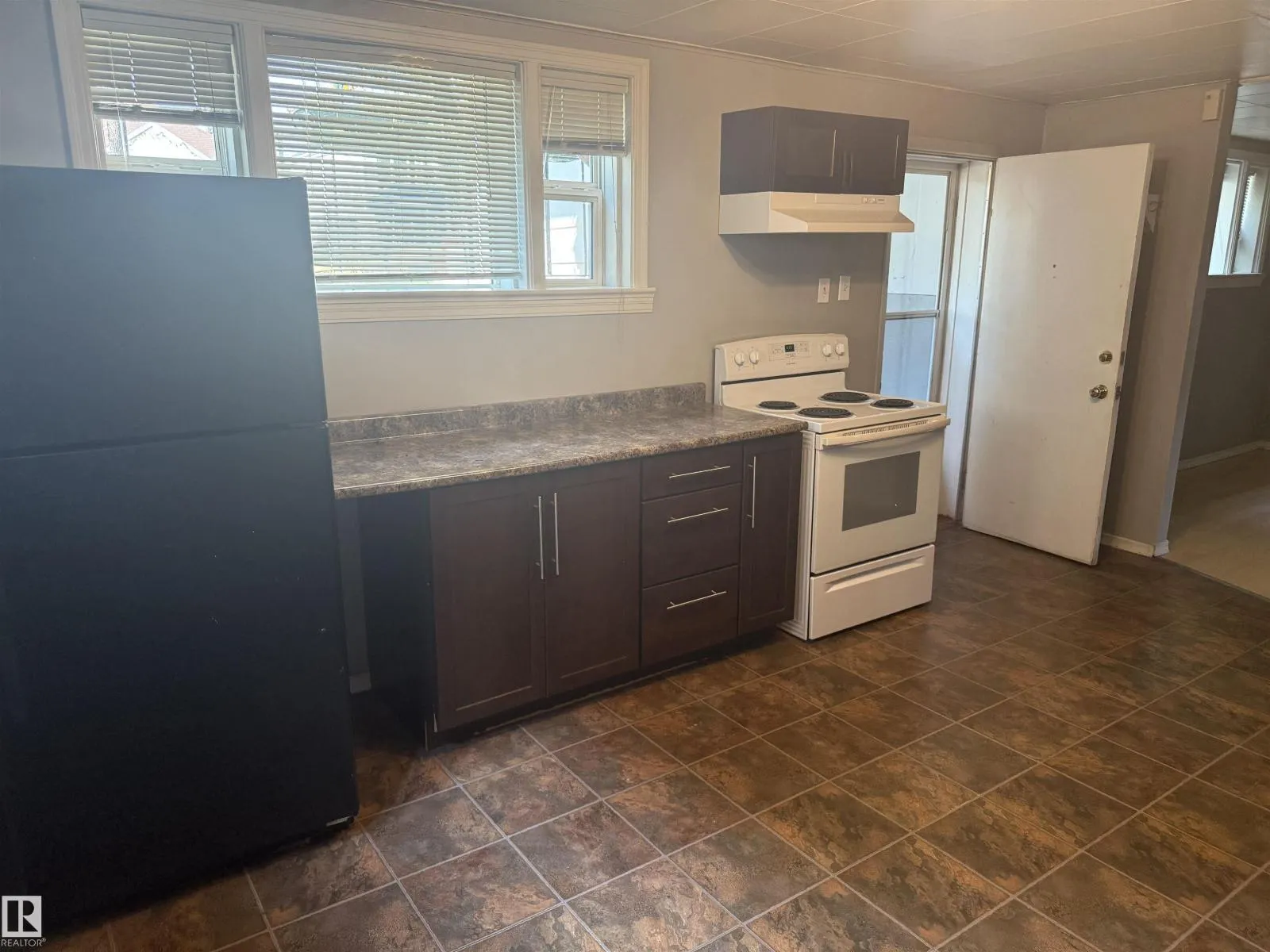 12637 70 ST NW