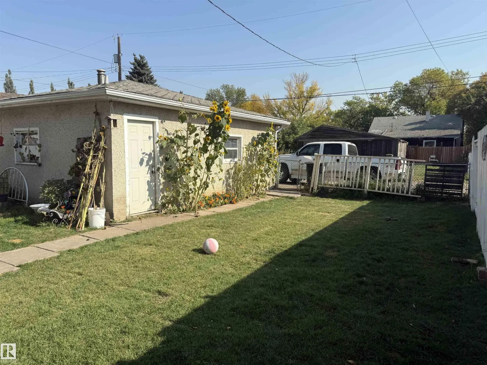12637 70 ST NW