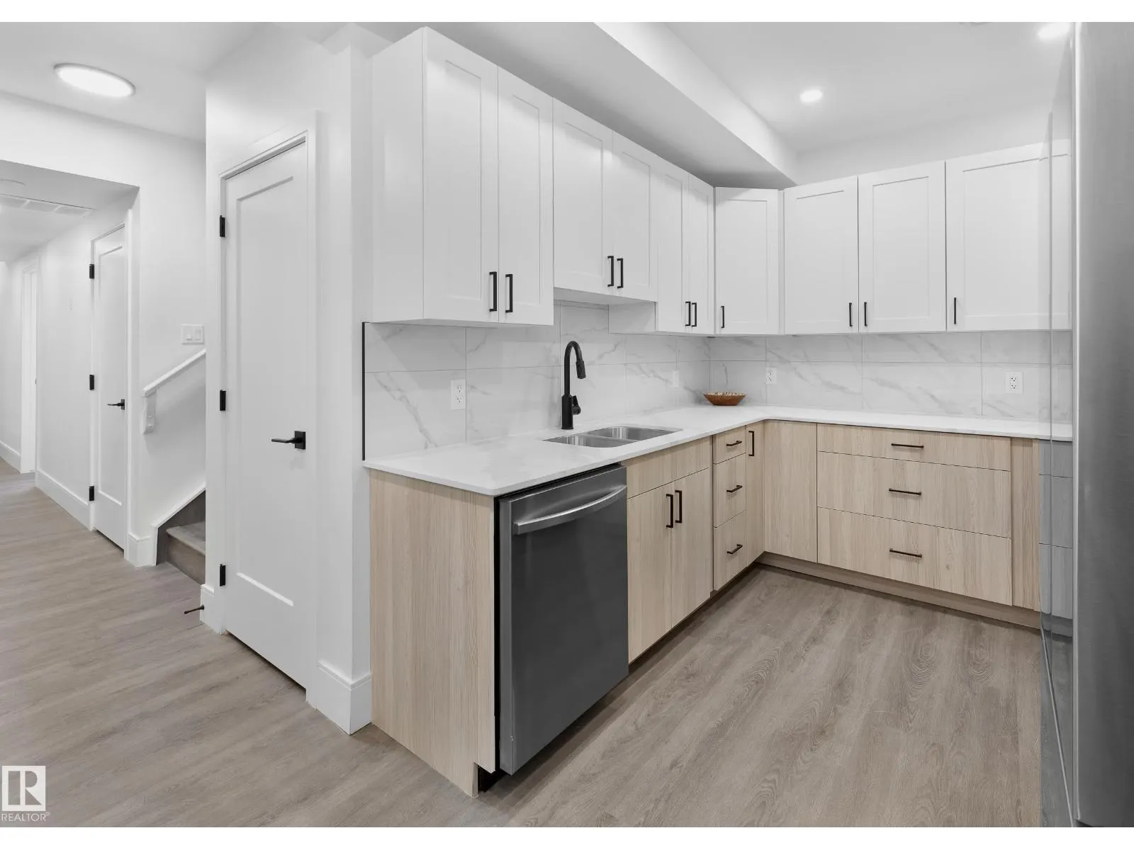 11711 83 AV NW