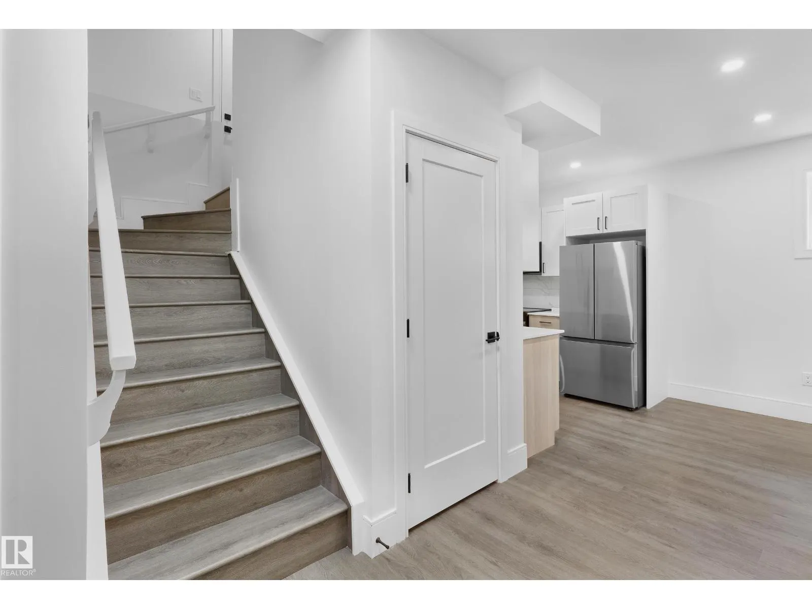 11711 83 AV NW