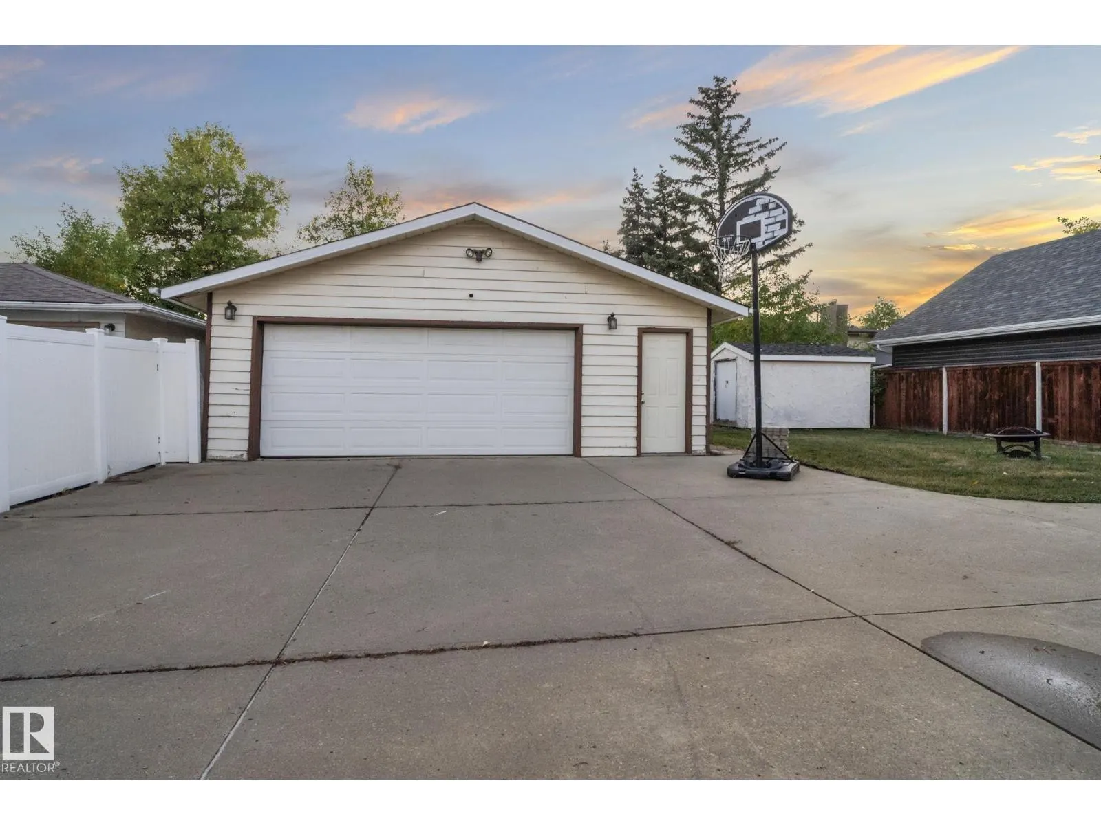17008 108 ST NW