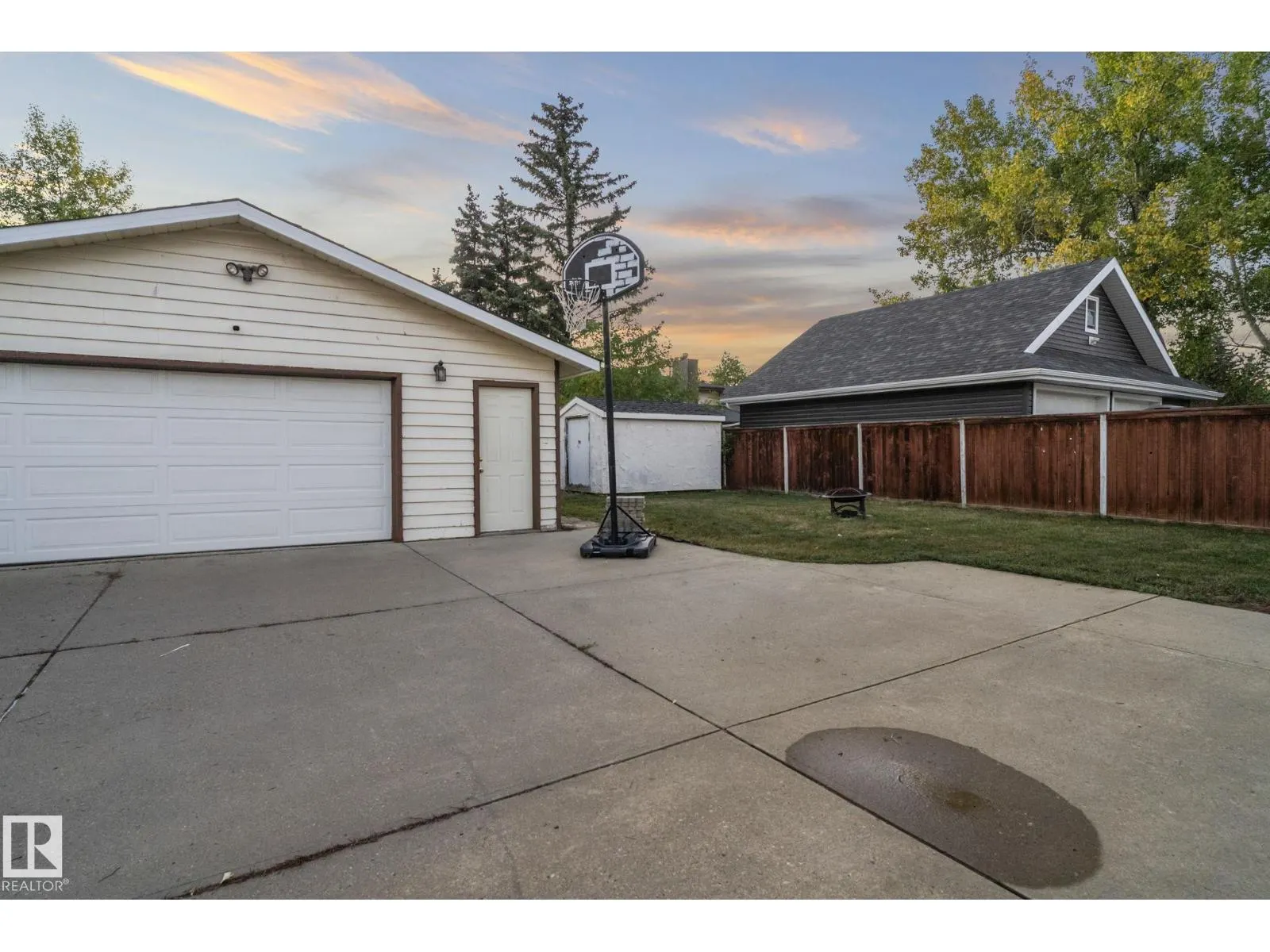 17008 108 ST NW