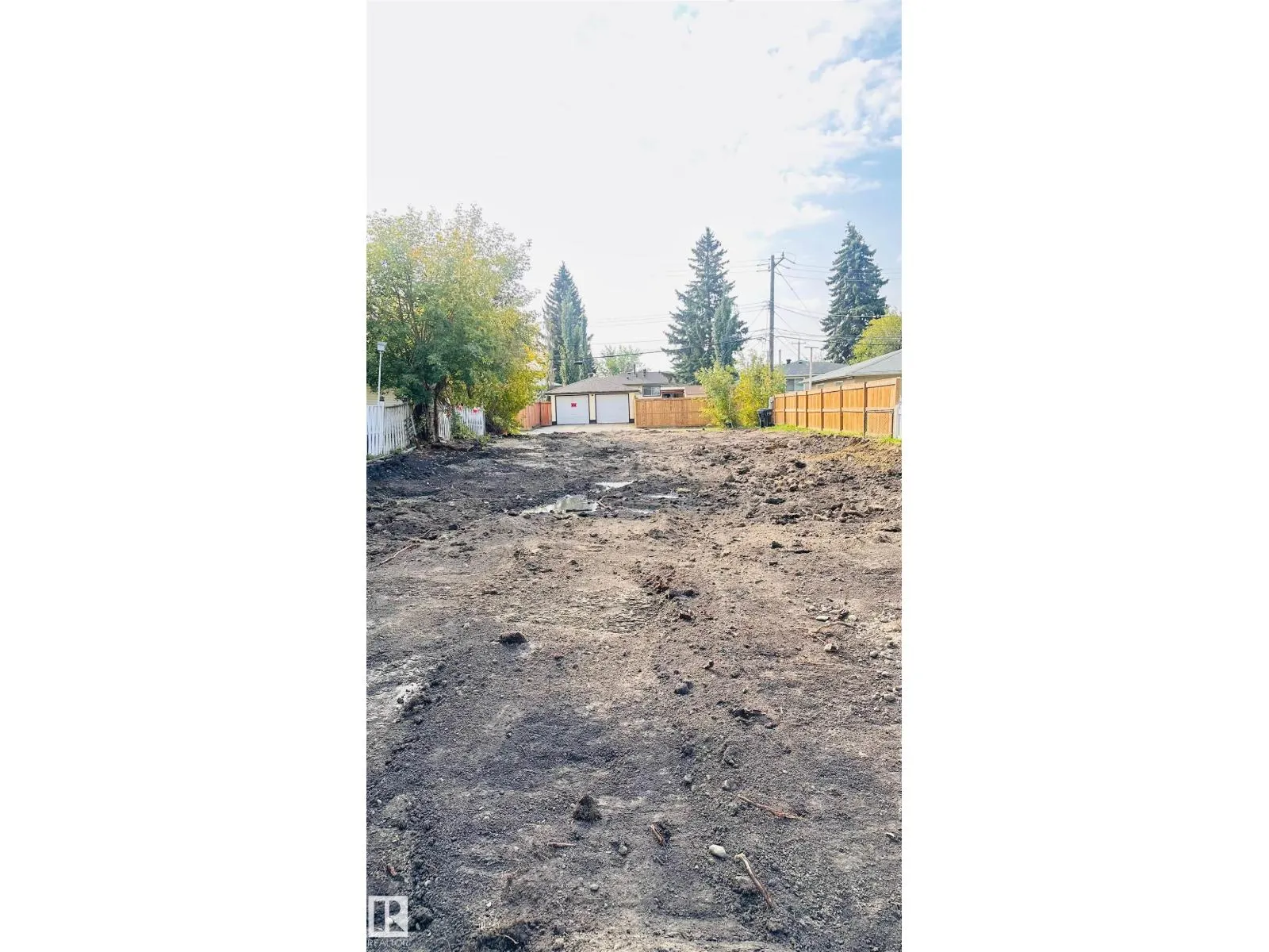 7215 78 AV NW