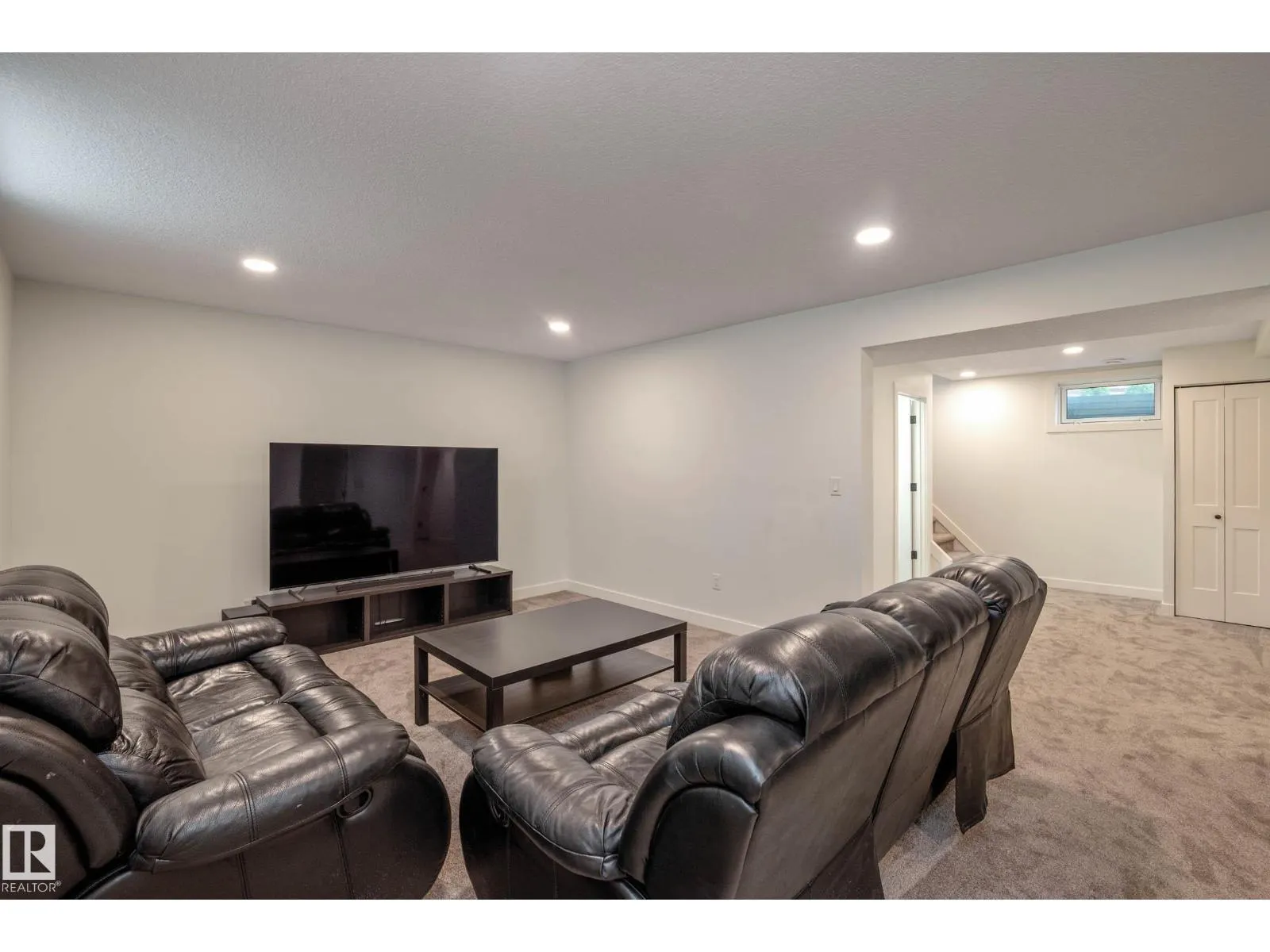 14622 95 AV NW