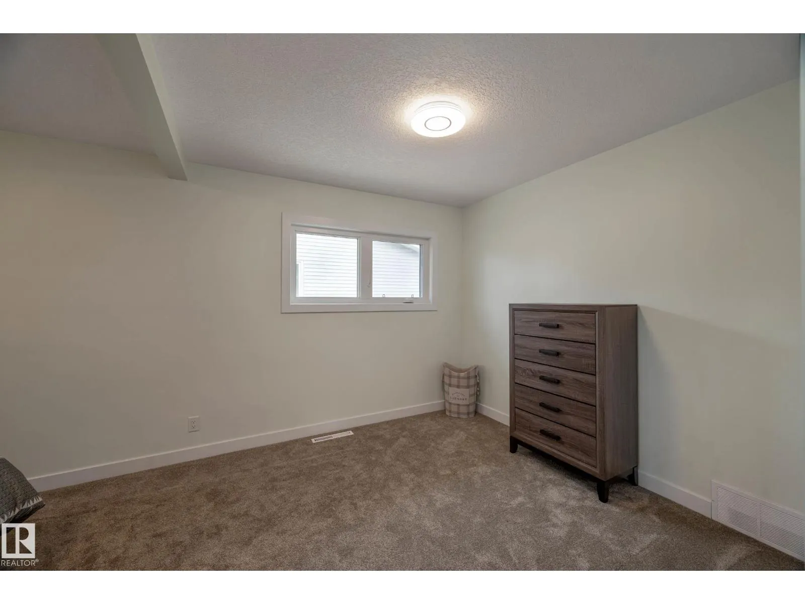 14622 95 AV NW