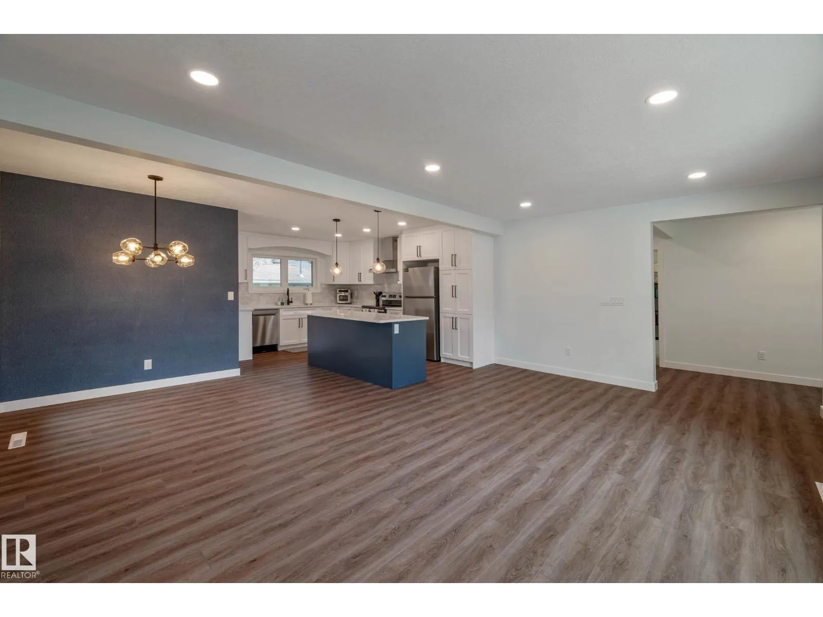 14622 95 AV NW