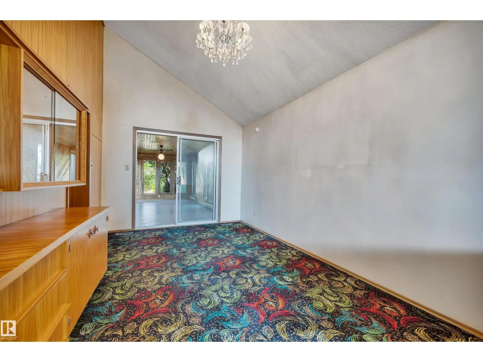 10648 74 ST NW