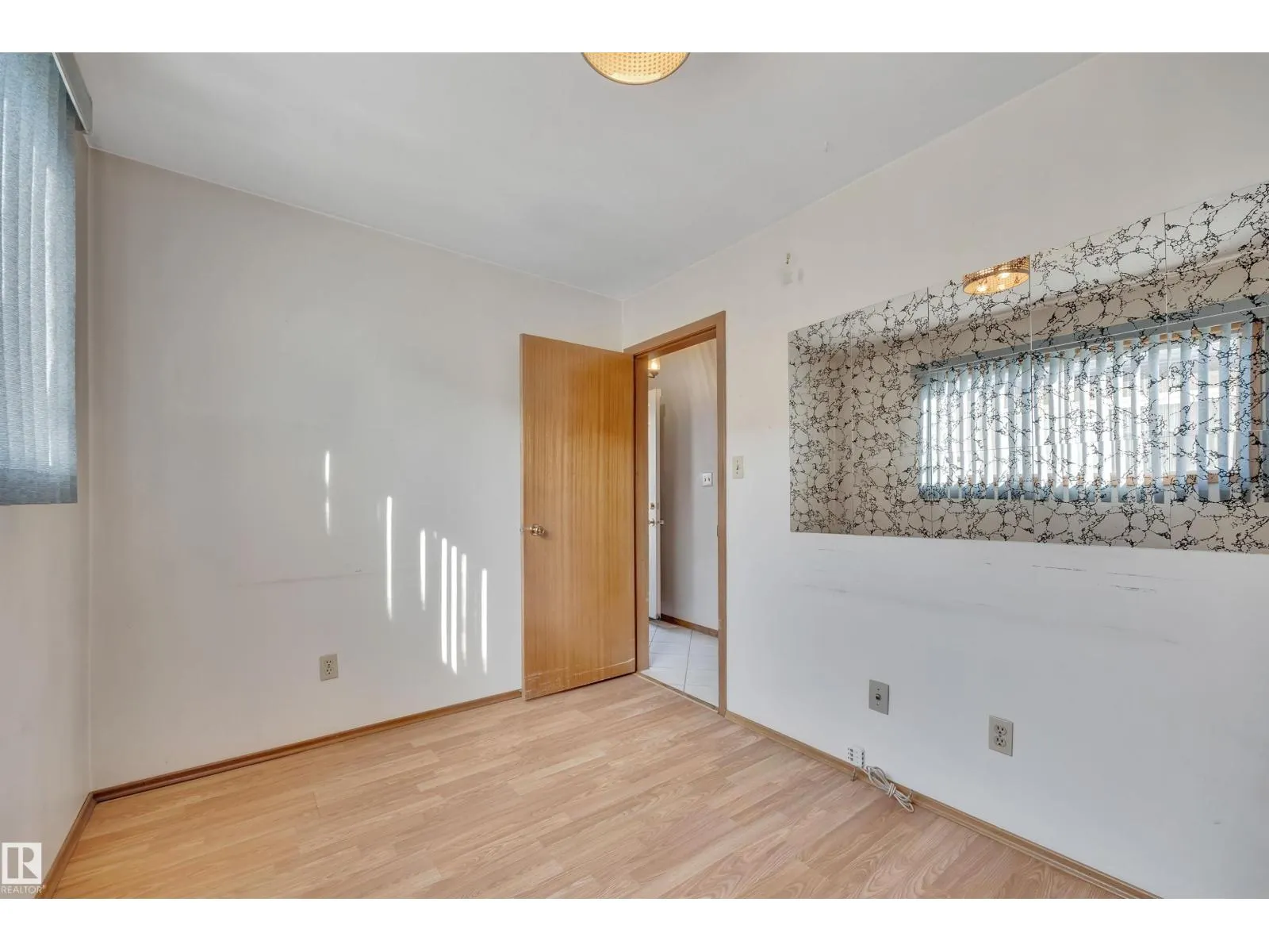 10648 74 ST NW
