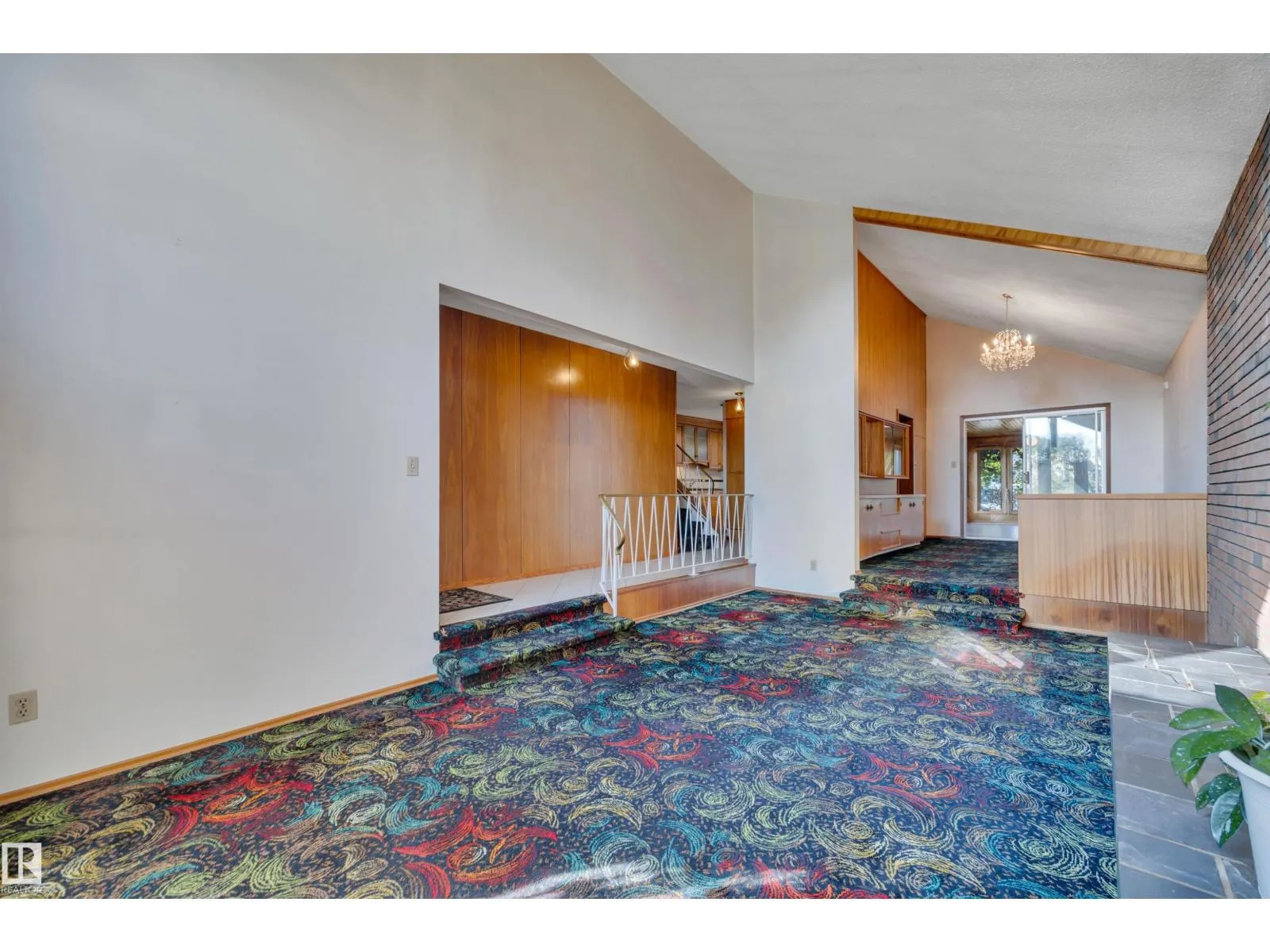 10648 74 ST NW