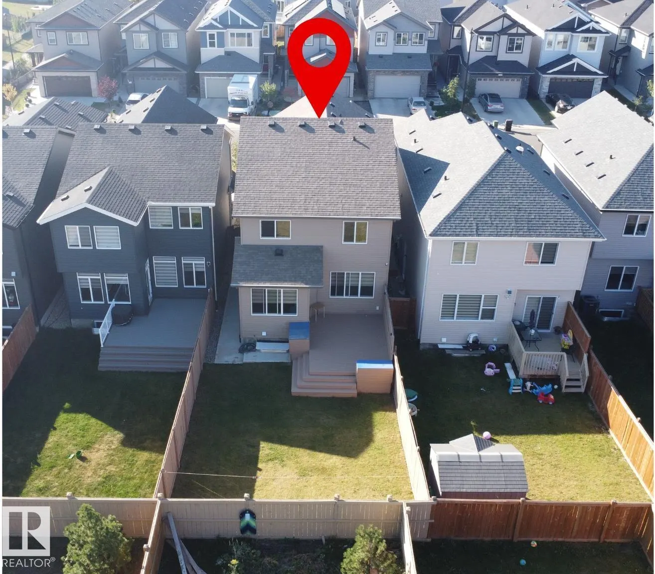 5218 23 AV SW