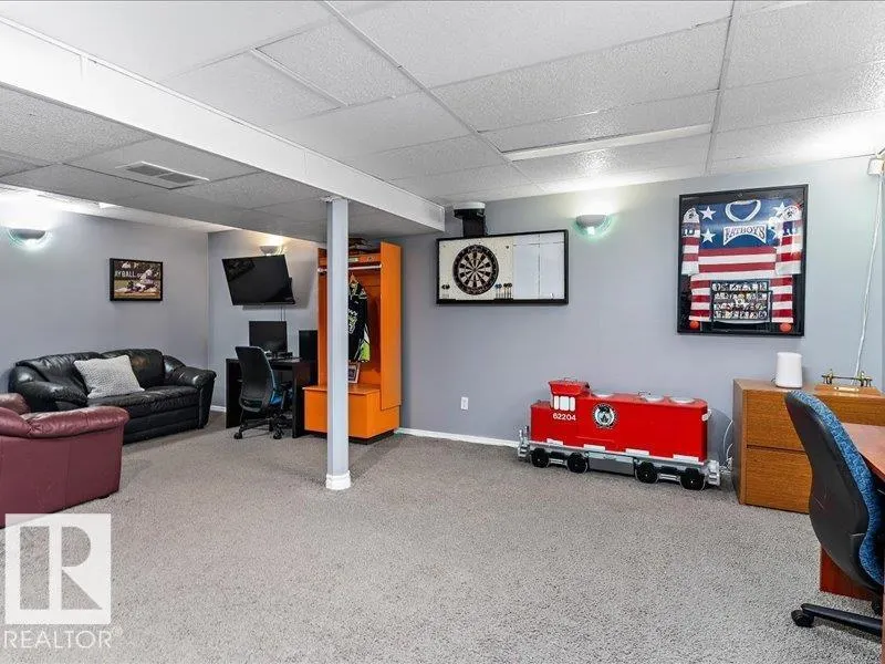 12831 149 AV NW