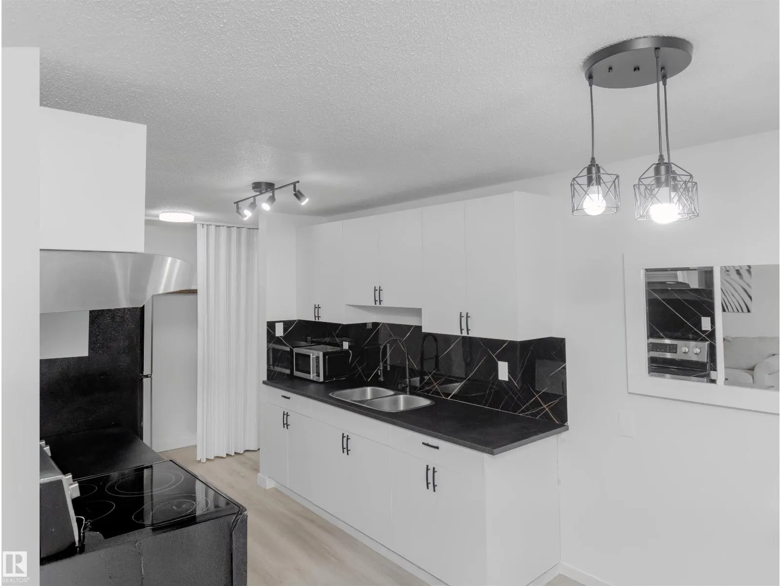 #107 7204 81 AV NW