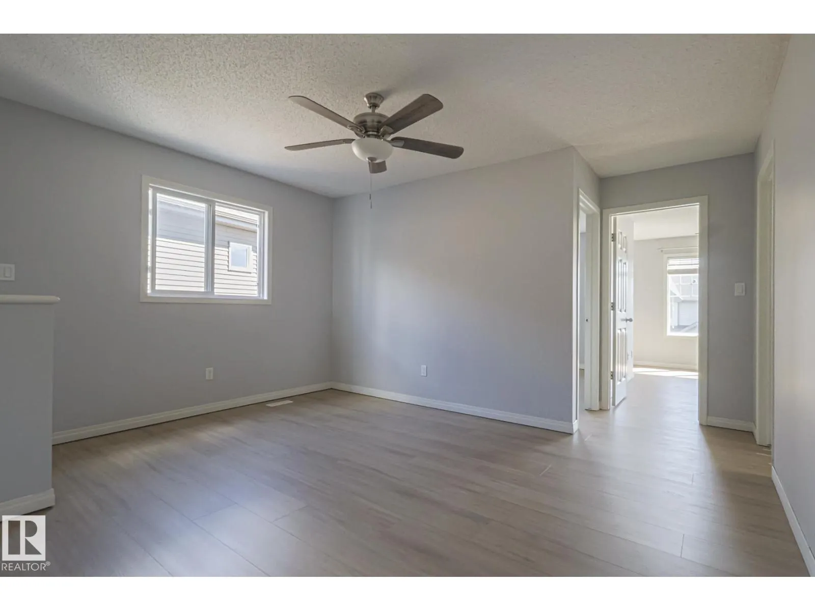 3816 POWELL WD SW