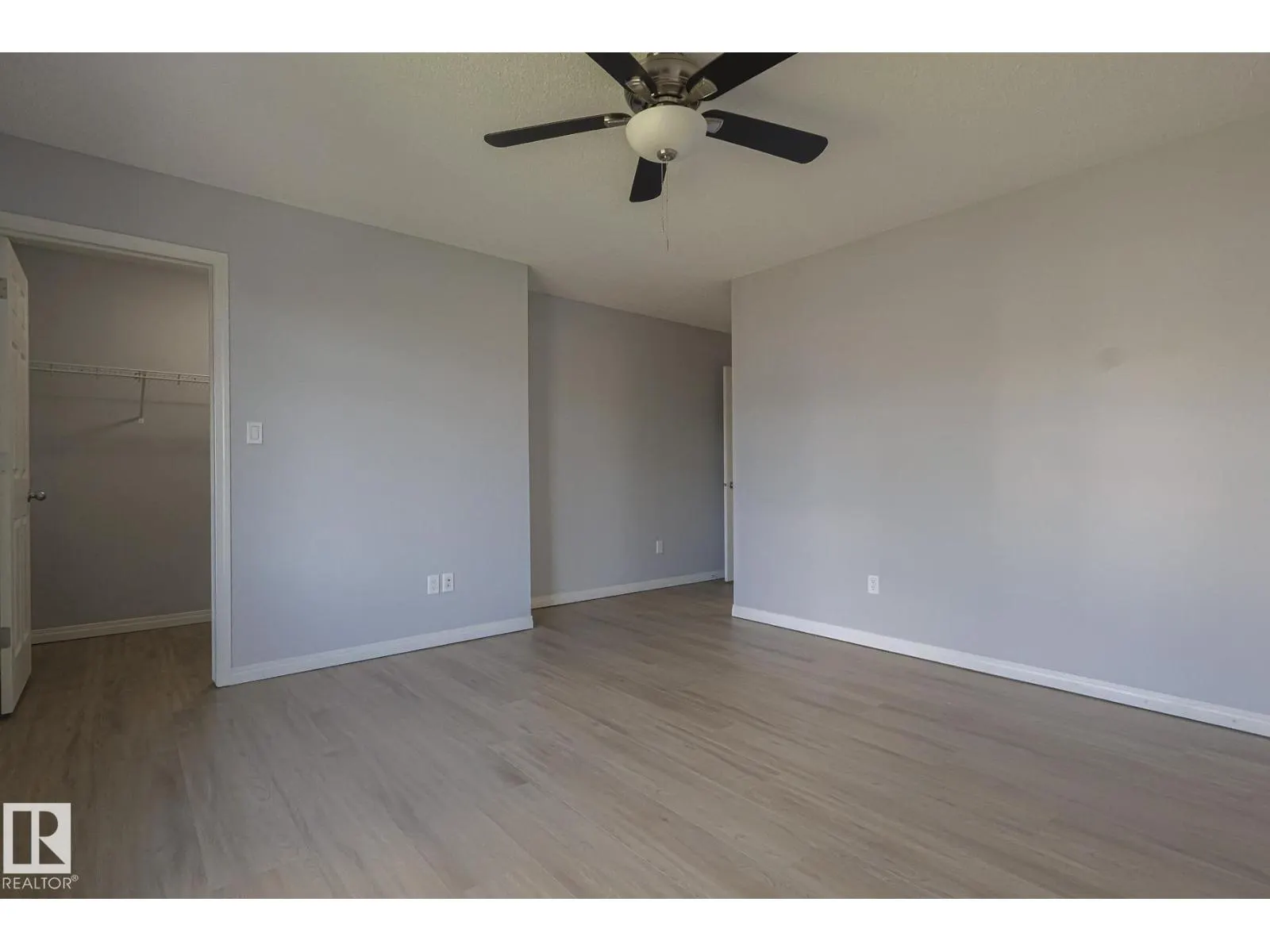 3816 POWELL WD SW