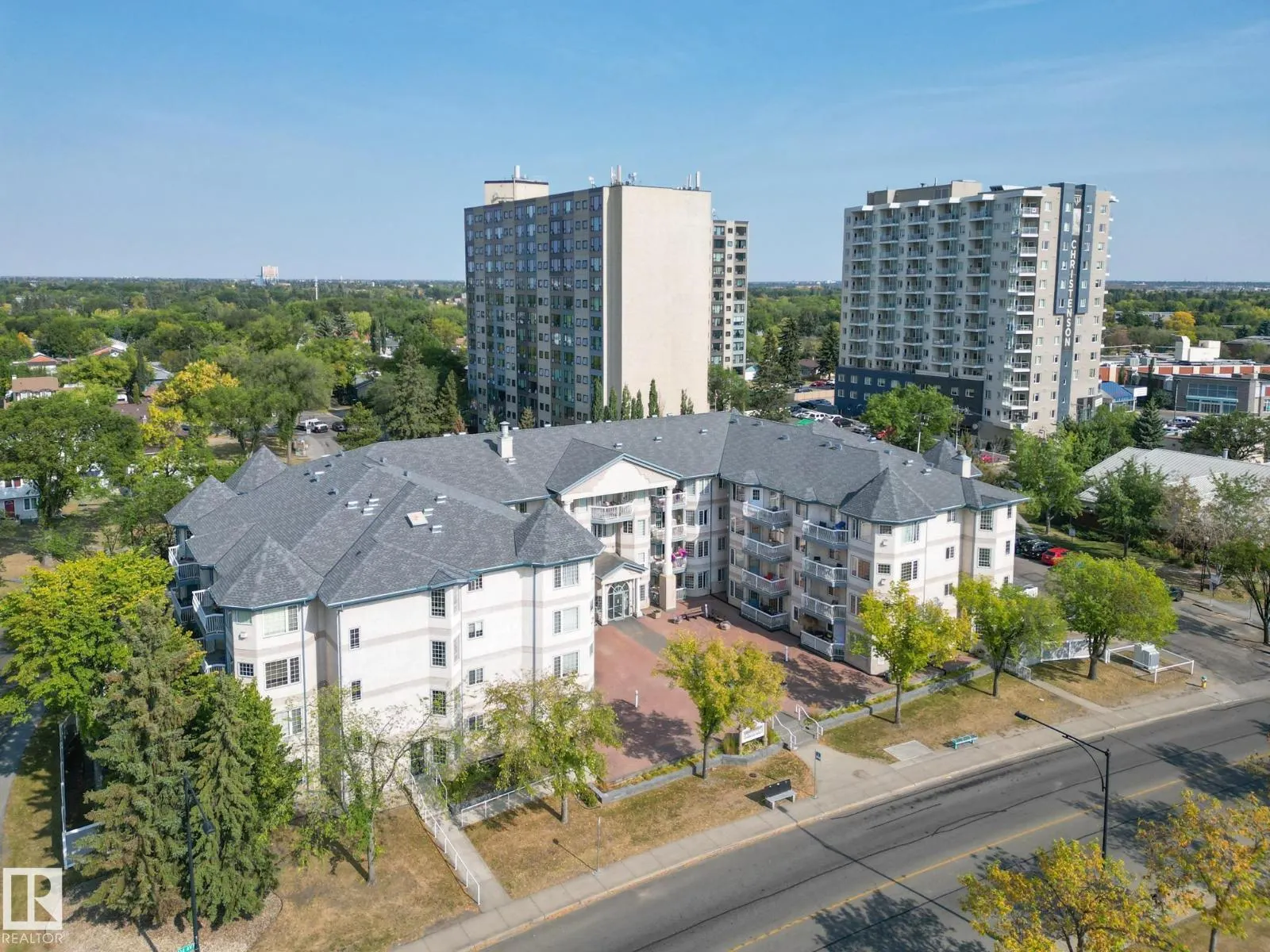 #305 13450 114 AV NW