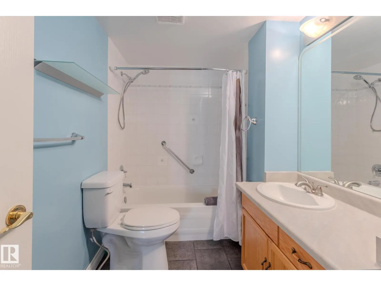 #305 13450 114 AV NW