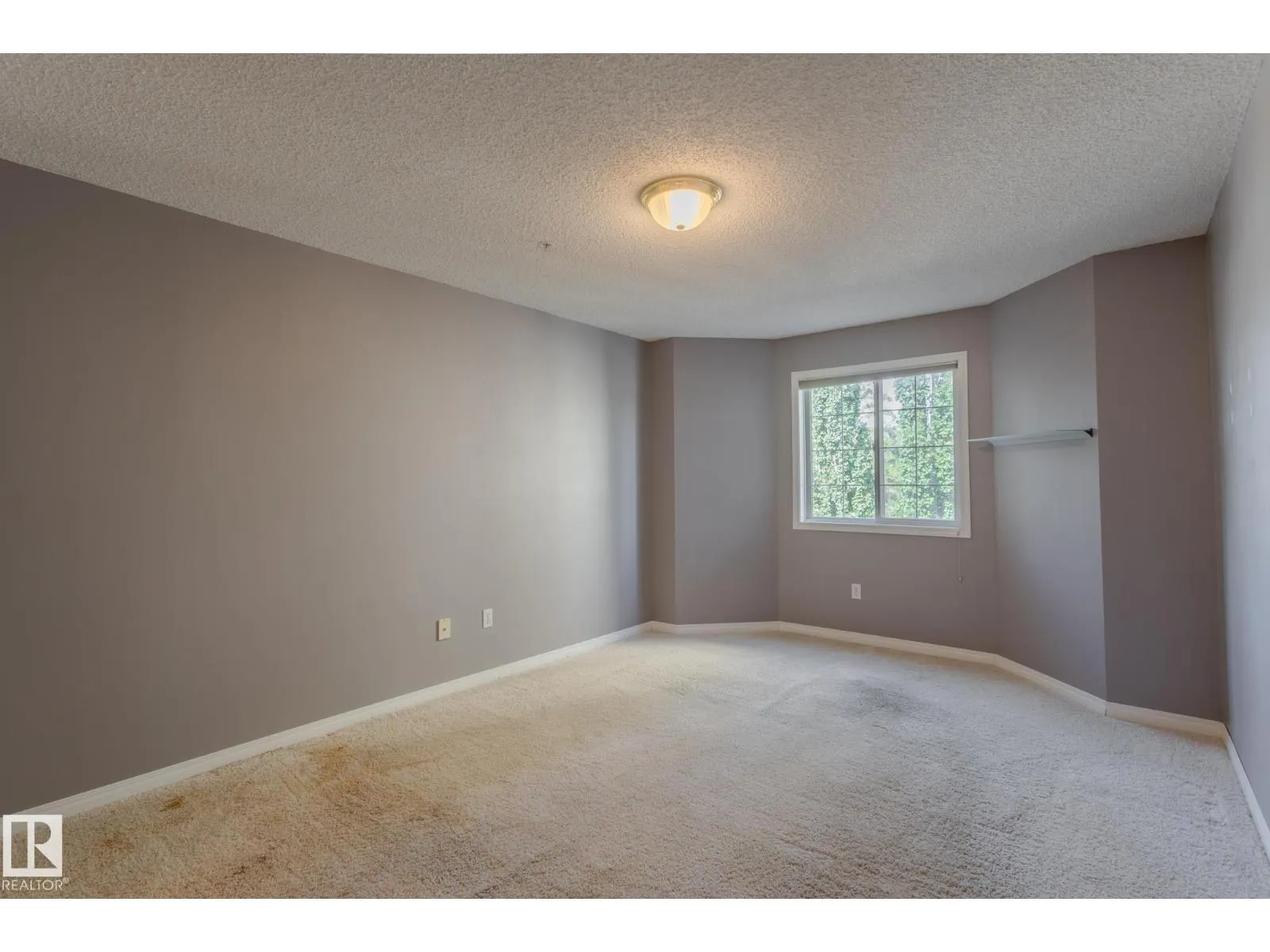 #305 13450 114 AV NW