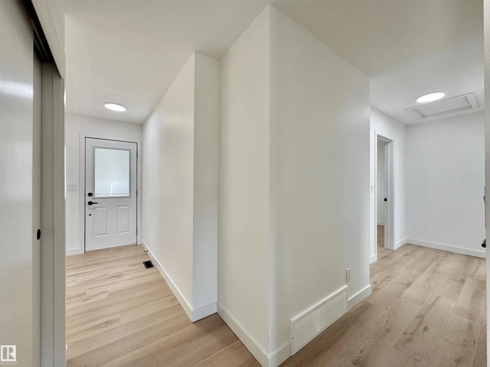 9607 95 ST