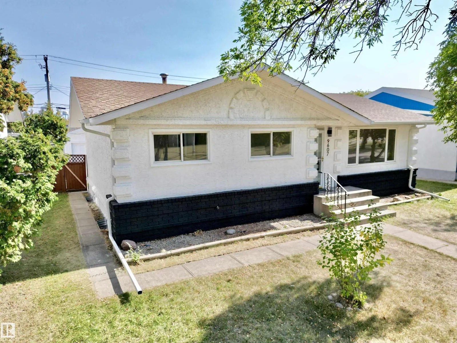 9607 95 ST